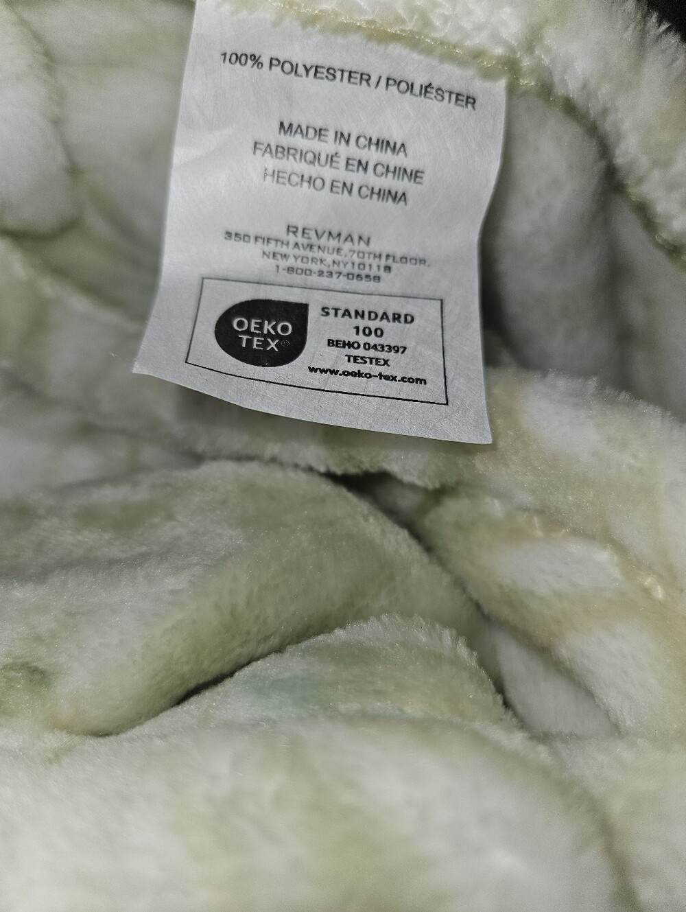 NWT Tommy Bahama Ultra Soft Plush Throw - Picture 4 of 10